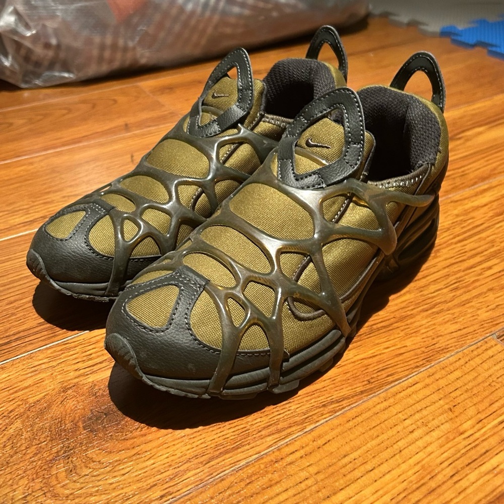 Nike Air Kukini Sneaker in Pilgrim Green Men's 6 Women's 8